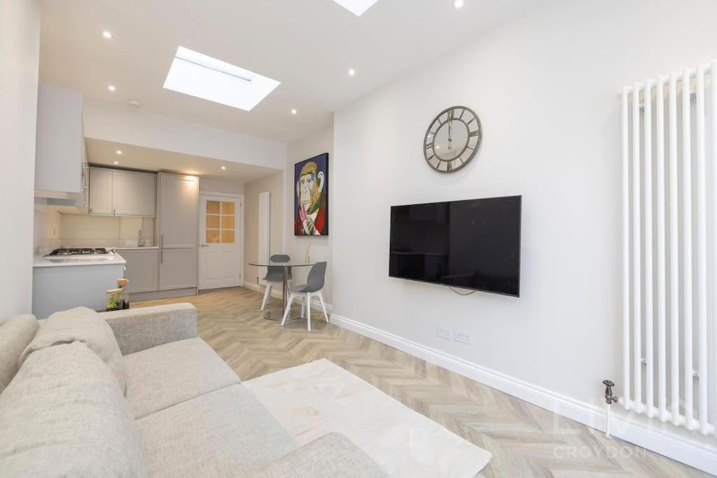 2 Bed Flat -Zone 1-4 London Apartment Thornton Heath Exterior photo
